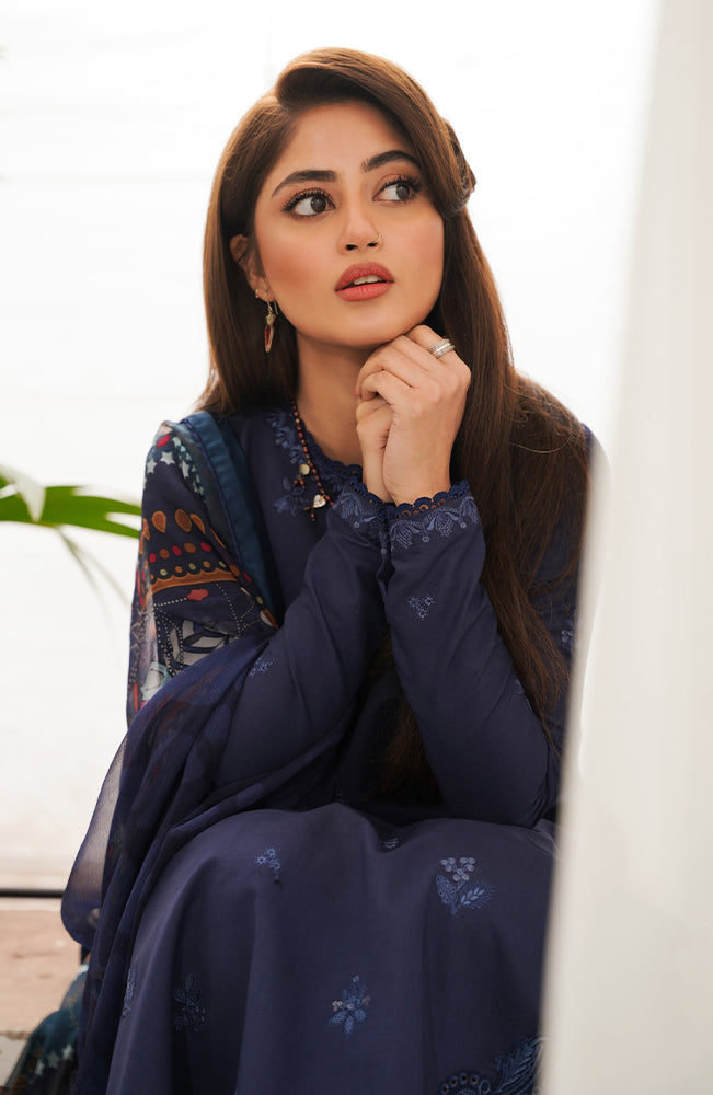 SERAN-3PC DHANAK EMBROIDERED SHIRT WITH COURTRAI WOOL PRINTED SHAWL & TROUSER-BIC-4020