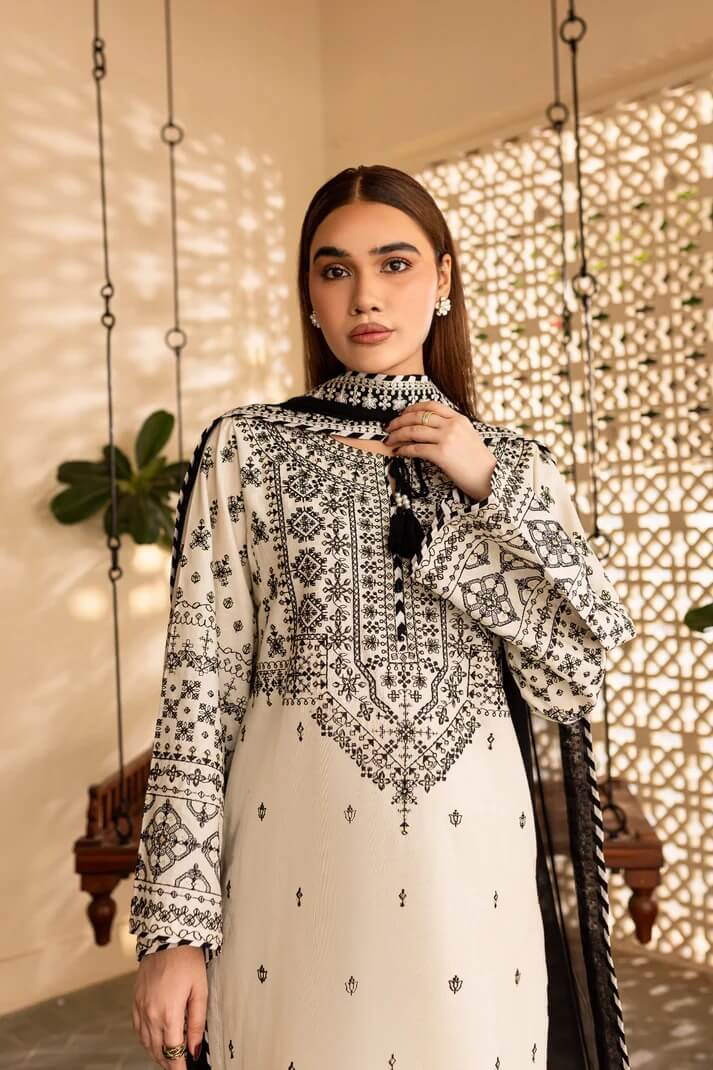 BATIK LAWN 3PC - LAWN EMB SHIRT WITH BAMBER CHIFFON EMB DUPATTA AND LAWN EMB TROUSER | RP-3689