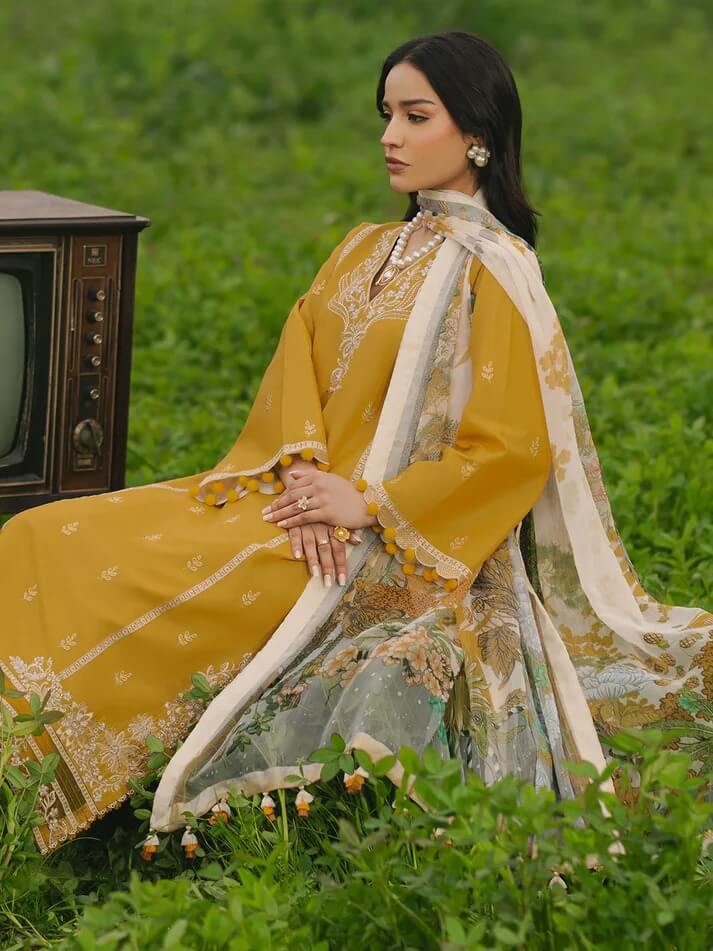 IZEL LAWN 3PC - LAWN EMB SHIRT WITH MONARK PRINTED DUPATTA AND LAWN DYED TROUSER | RP-3685