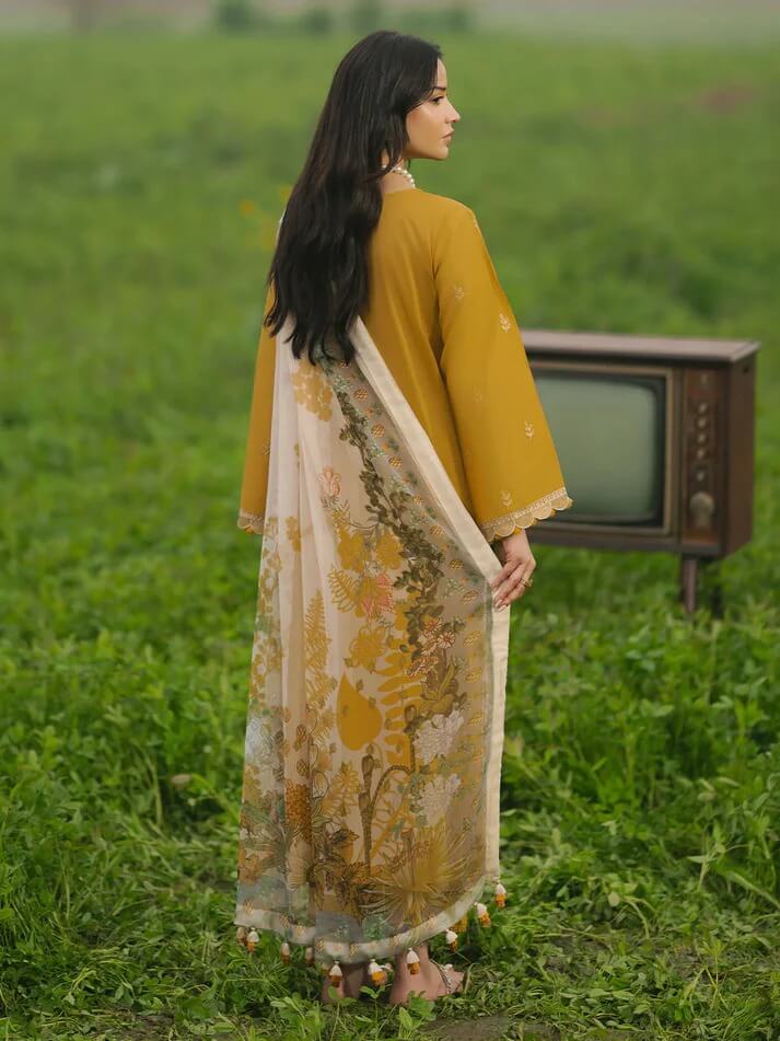 IZEL LAWN 3PC - LAWN EMB SHIRT WITH MONARK PRINTED DUPATTA AND LAWN DYED TROUSER | RP-3685