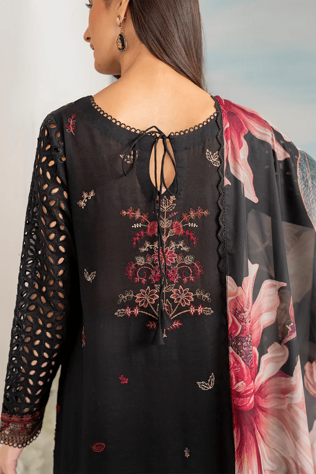 Iznik Lawn Emb 3Pcs 1037 rangpasand.com 03