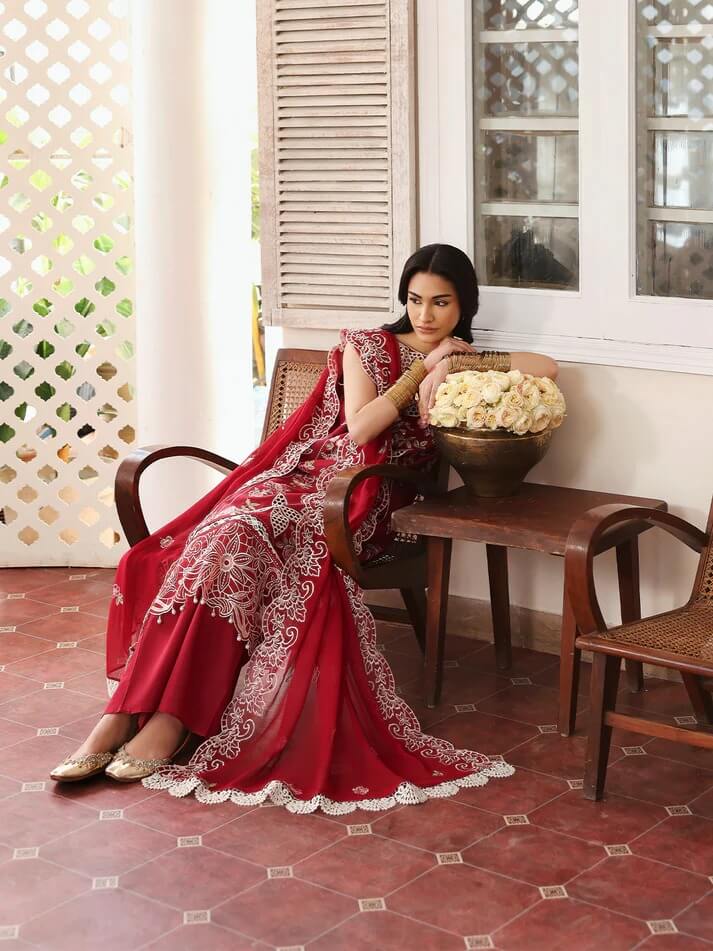 MAHNUR LAWN 3PC - LAWN EMB SHIRT WITH MONARK EMB DUPATTA AND LAWN DYED TROUSER | RP-3717