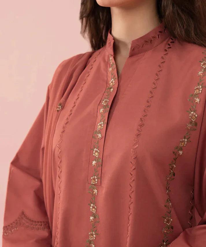 Sapphire Emb 3Pcs Lawn 1013 rangpasand.com 02