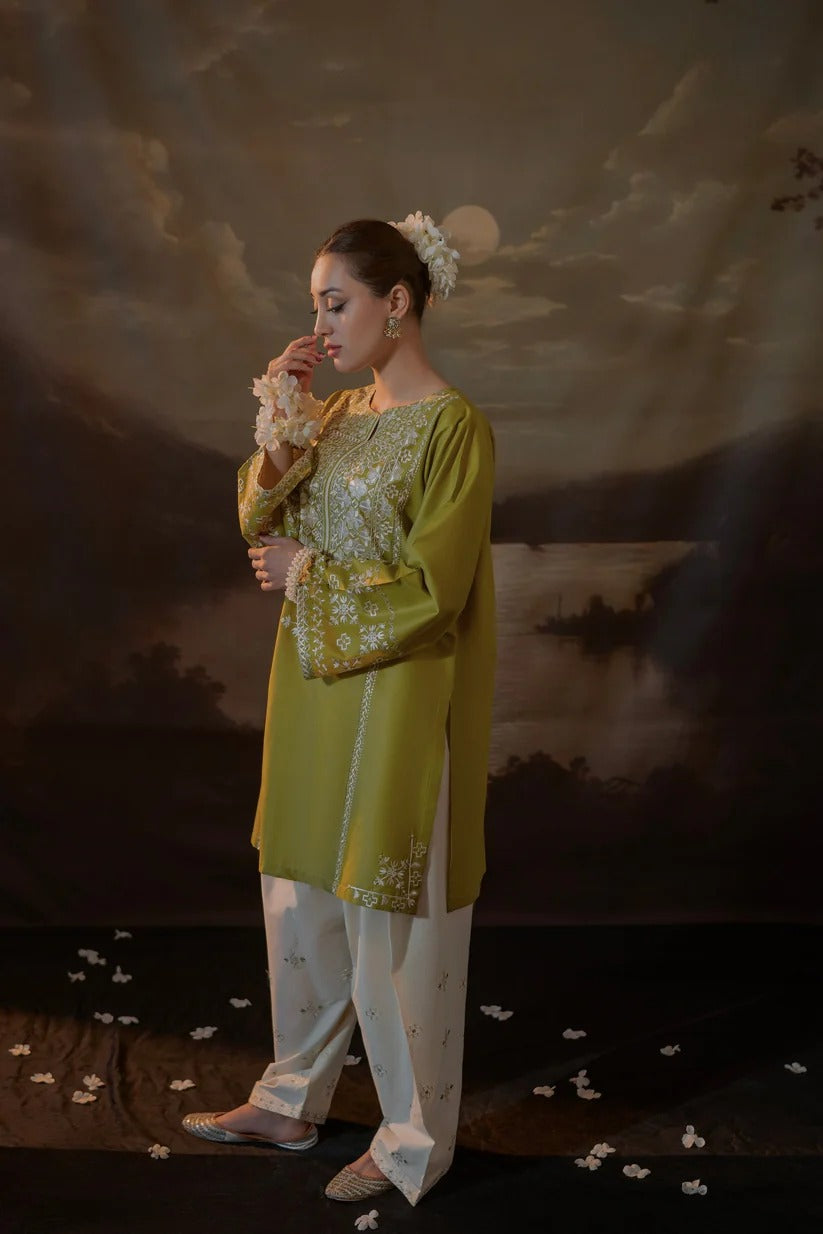 URGE LAWN 2PC - LAWN SEQUENCE EMB SHIRT WITH LAWN SEQUENCE EMB TROUSER | RP-3481