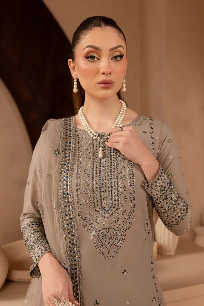 BATIK LAWN 3PC - LAWN EMB SHIRT WITH ORGANZA EMB DUPATTA AND LAWN EMB TROUSER | RP-3692