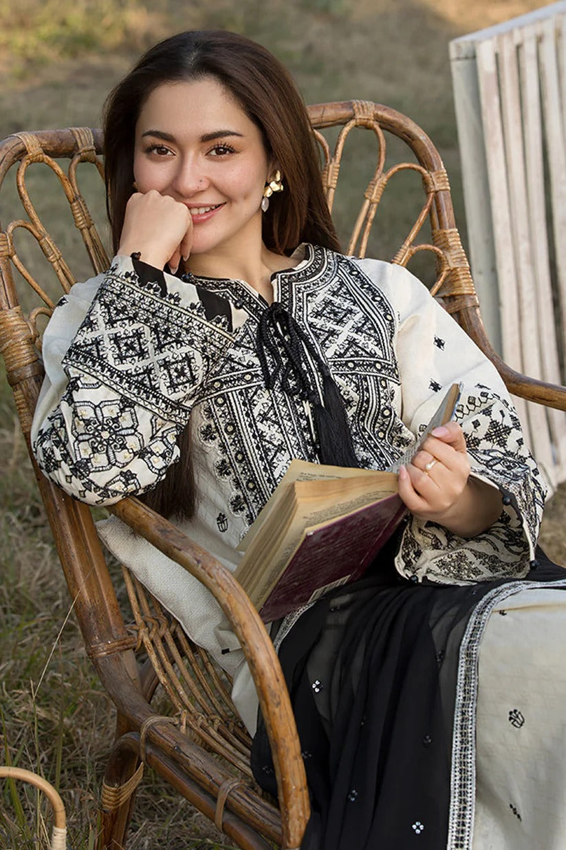 QALAMKAR LAWN 3PC - LAWN EMB SHIRT WITH BAMBER CHIFFON EMB DUPATTA AND LAWN EMB TROUSER | RP-3757